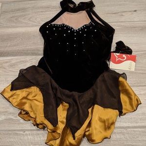 Skating outfit, competition